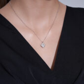 Collar Van Cleef de Plata y Moissanita, vista alternativa 2